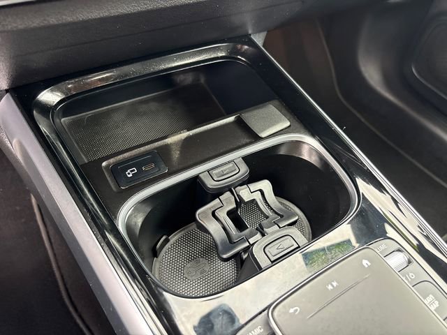Used 2023 Mercedes-Benz GLB 250 4MATIC image 24