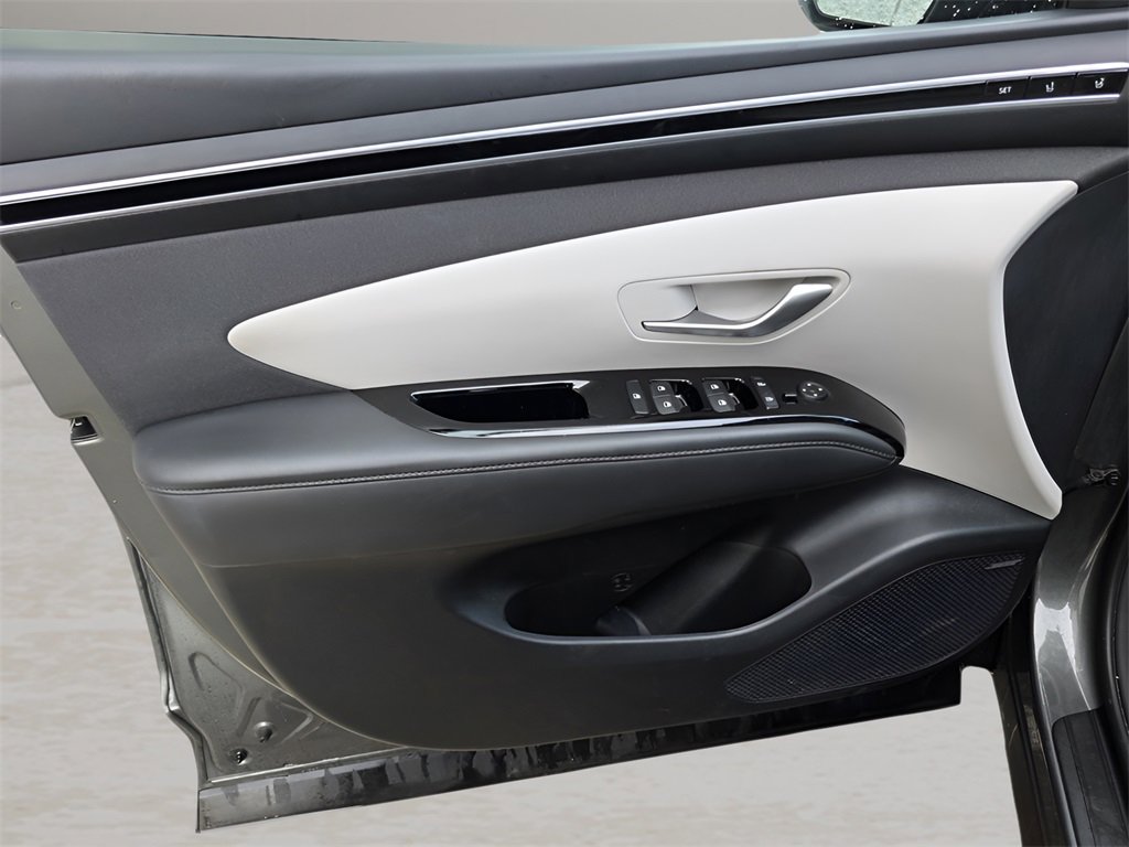 Certified 2023 Hyundai Tucson Limited image 18