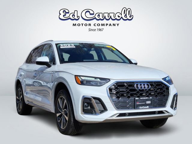 Used 2023 Audi Q5 2.0T Premium w/ Convenience Package image 3