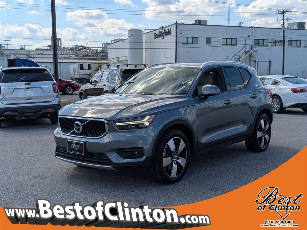 Used 2019 Volvo XC40 T5 Momentum