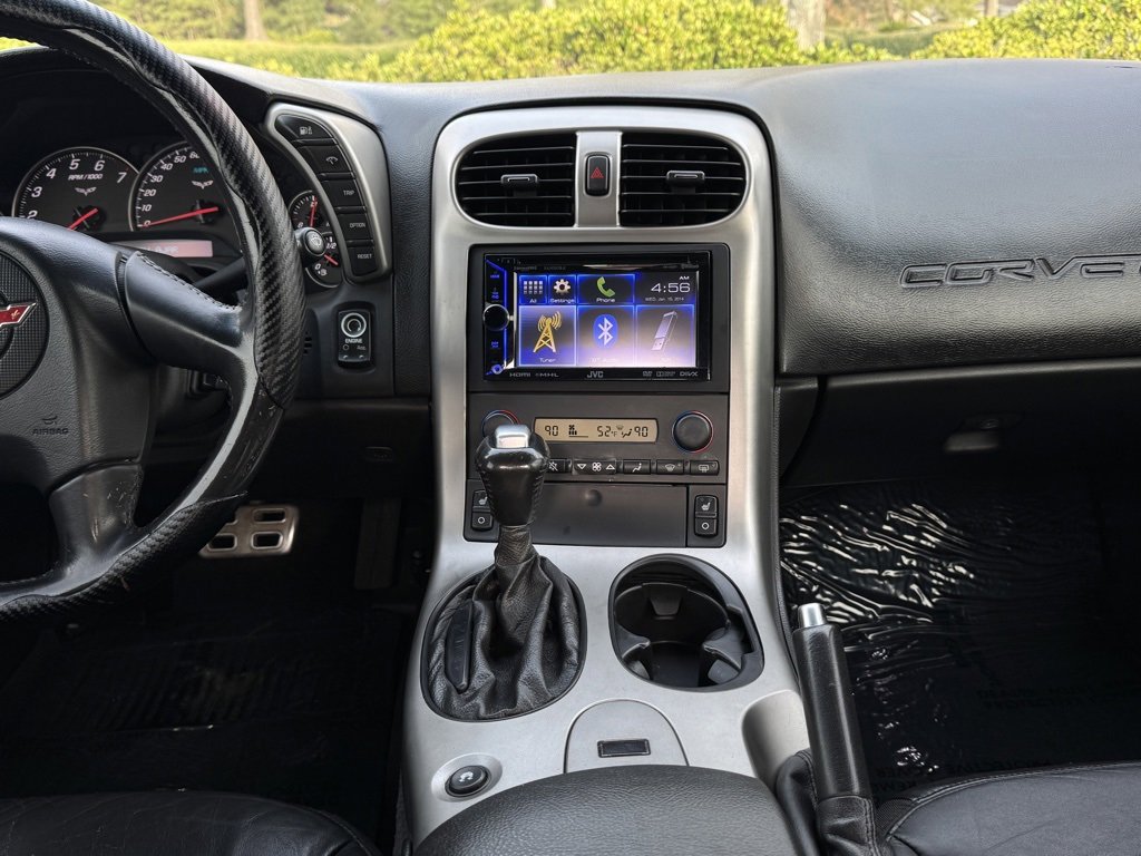 Used 2005 Chevrolet Corvette Coupe w/ Preferred Equipment Group image 16