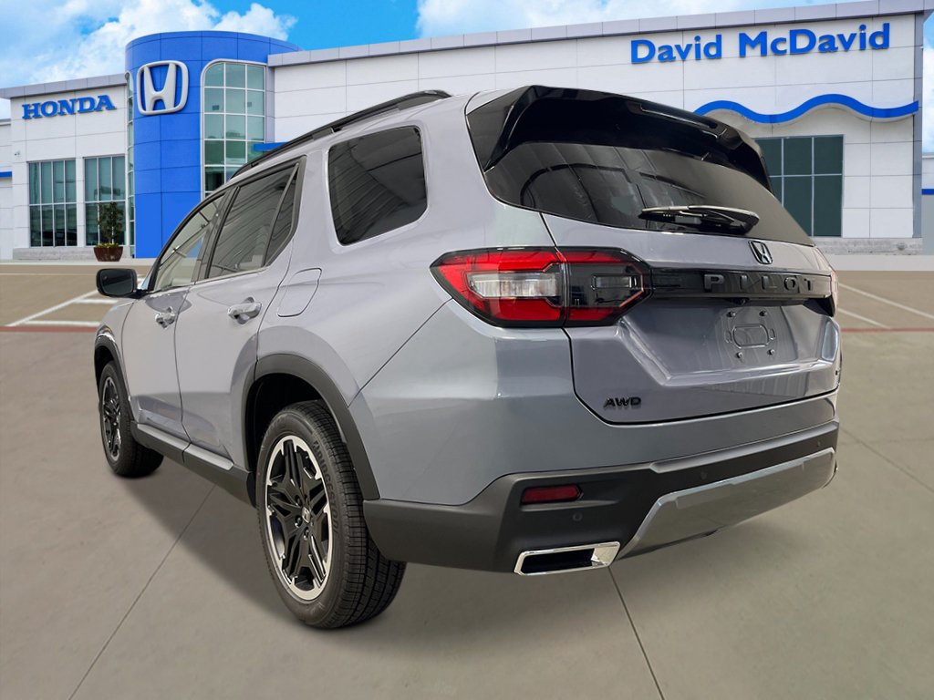New 2026 Honda Pilot Touring image 4