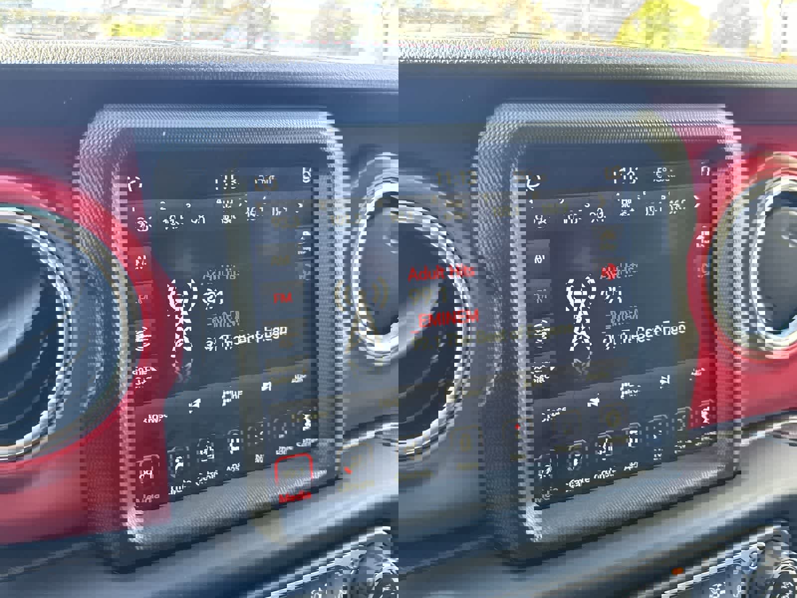 Used 2023 Jeep Wrangler Unlimited Rubicon w/ Cold Weather Group image 15