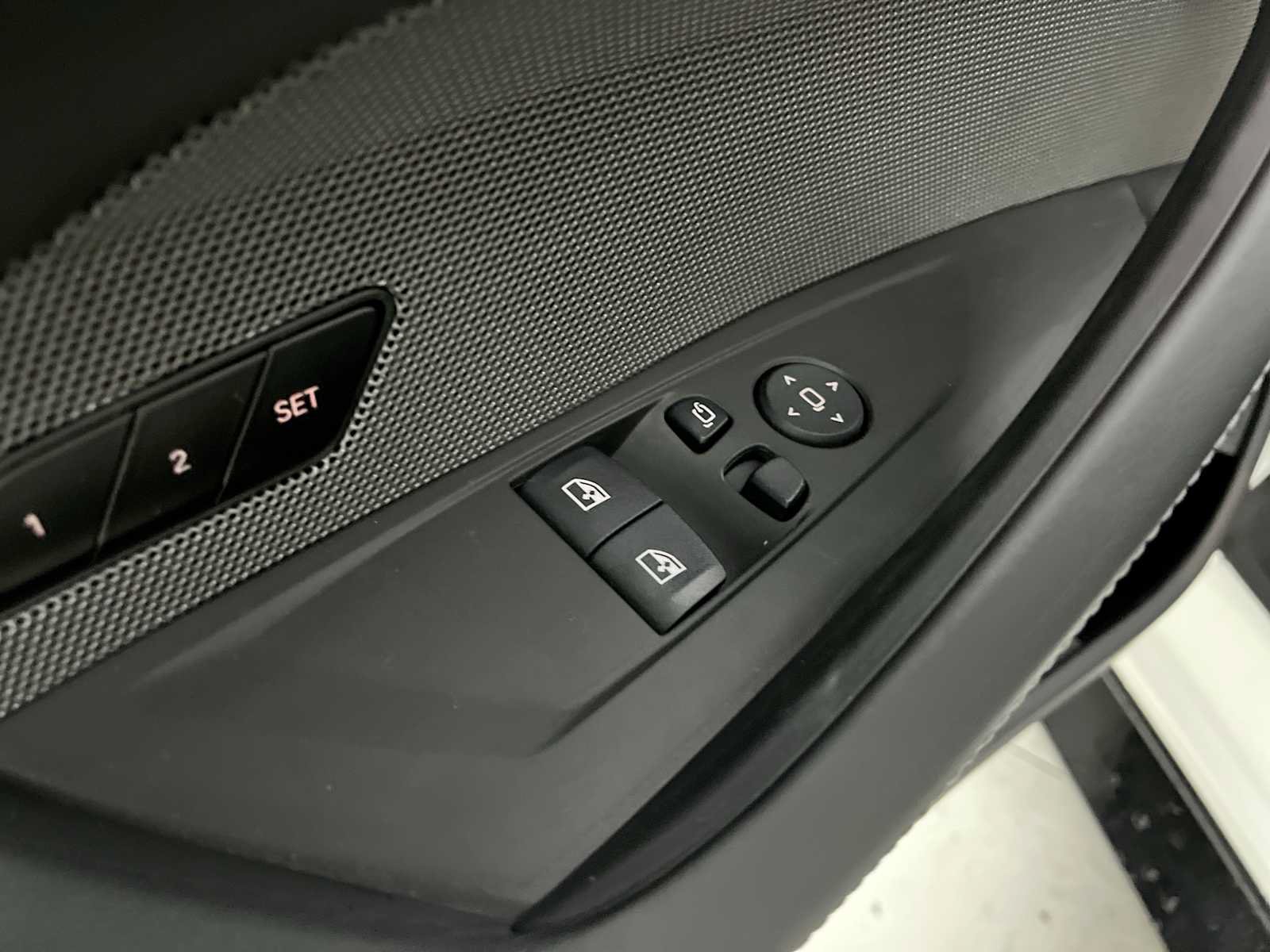 Used 2024 BMW M4 xDrive Competition AWD/4WD image 21