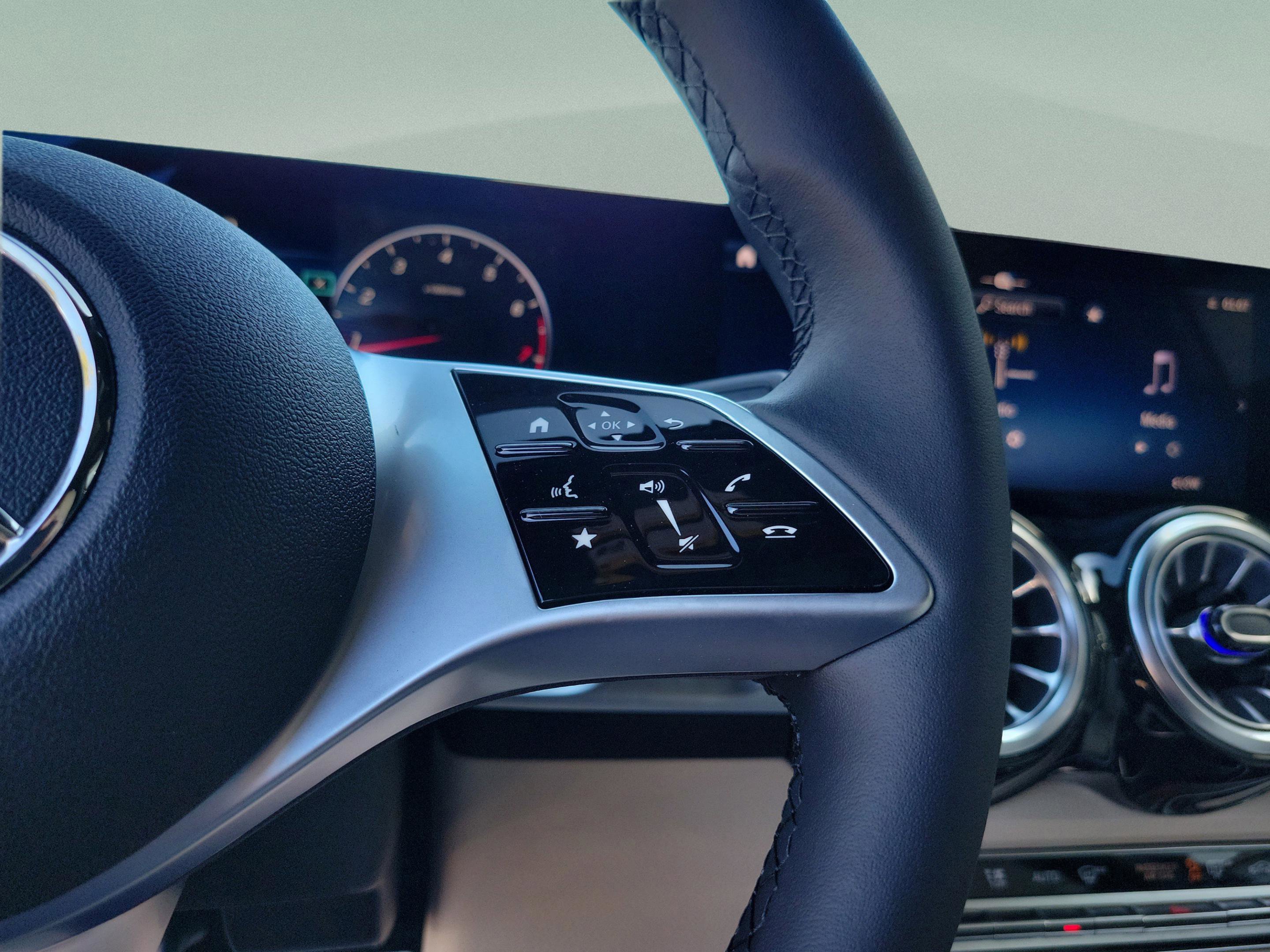 Certified 2026 Mercedes-Benz GLB 250 GLB 250 image 31