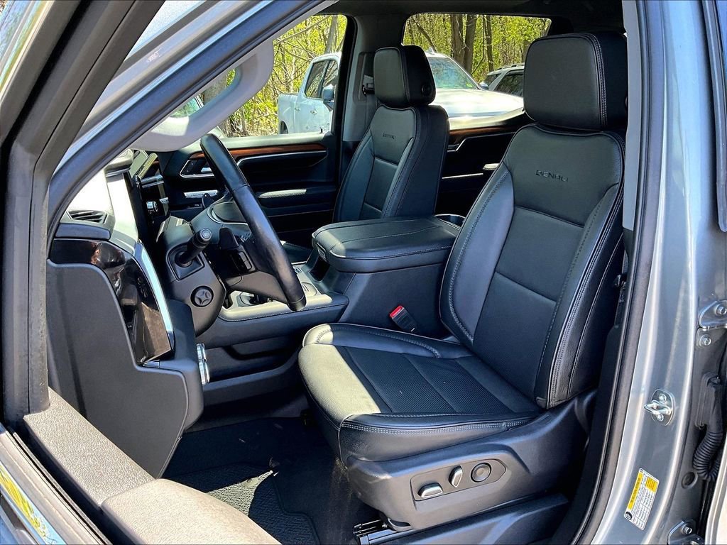 Used 2023 GMC Sierra 1500 Denali w/ Denali Reserve Package AWD/4WD image 10