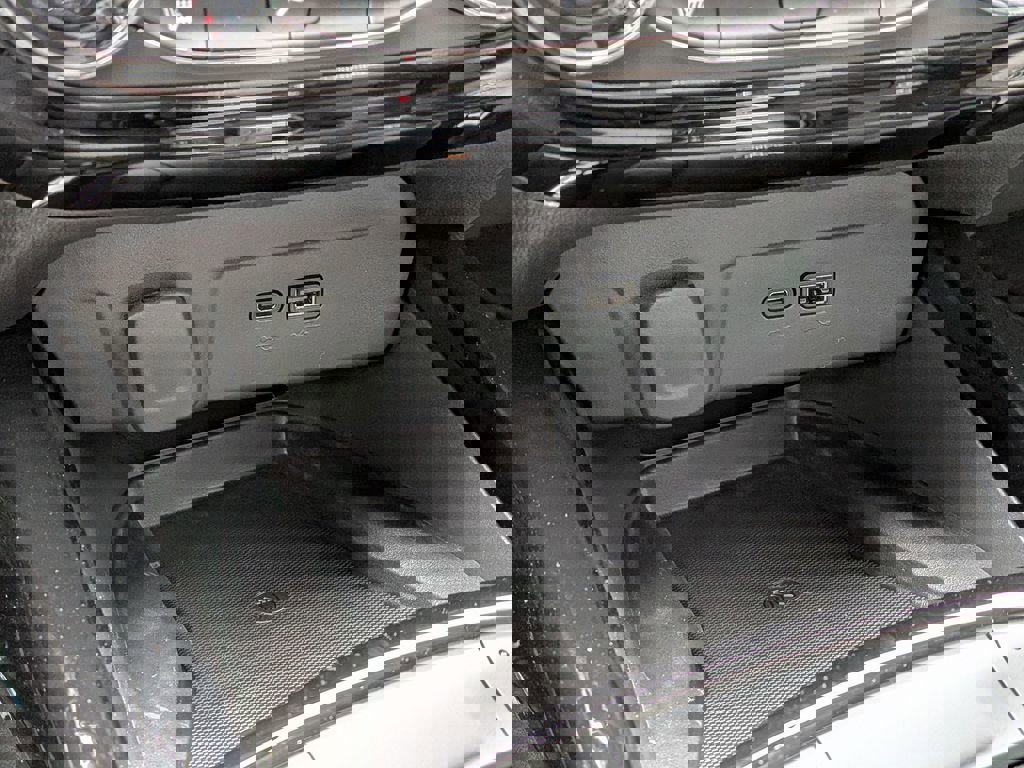 New 2026 Chevrolet Trax LT w/ Sunroof Package image 26