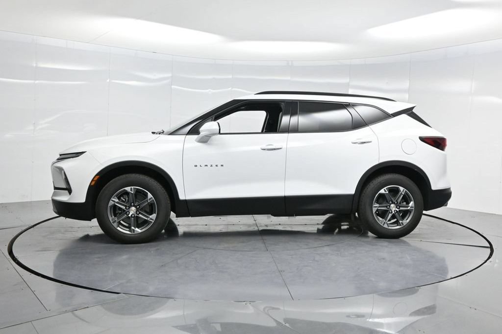 New 2025 Chevrolet Blazer LT w/ Convenience Package FWD image 50