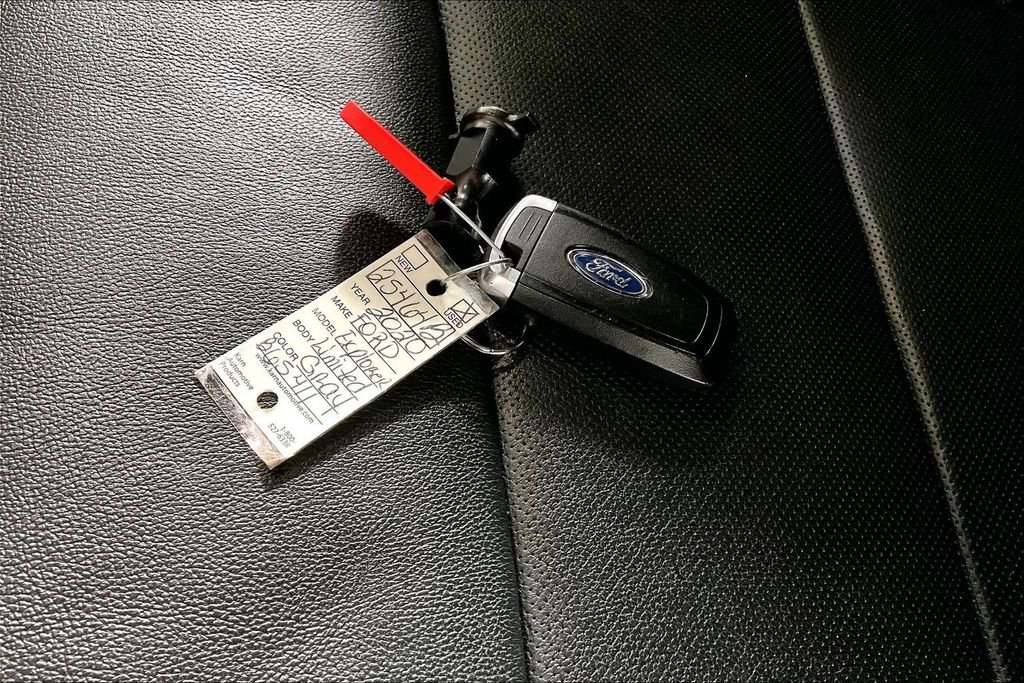 Used 2020 Ford Explorer Limited image 10