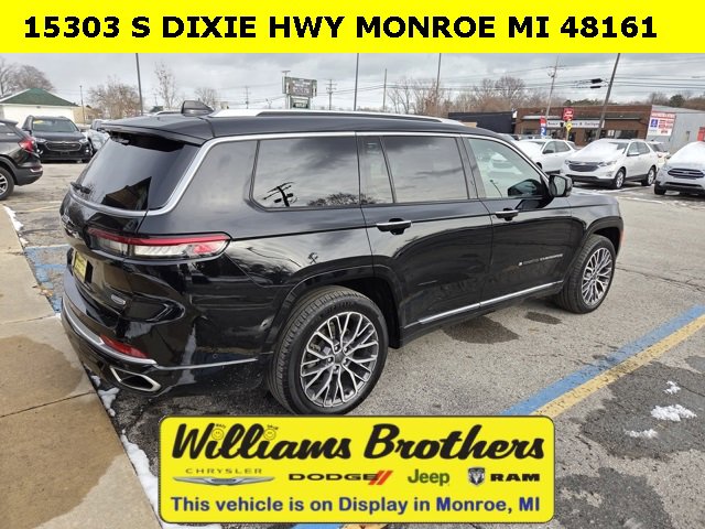 Used 2023 Jeep Grand Cherokee L Summit image 3