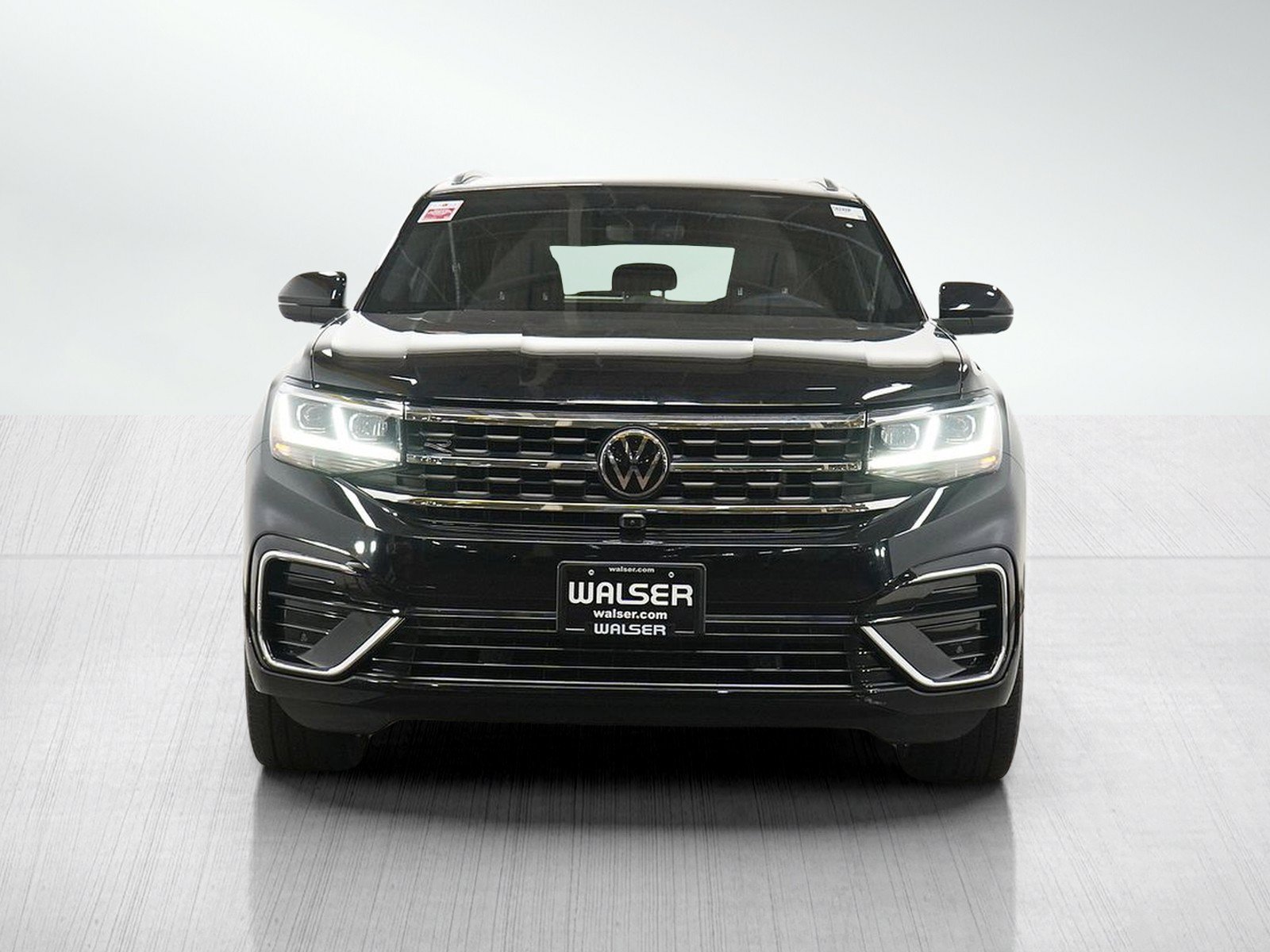 Used 2023 Volkswagen Atlas Cross Sport SEL Premium R-Line AWD/4WD image 8