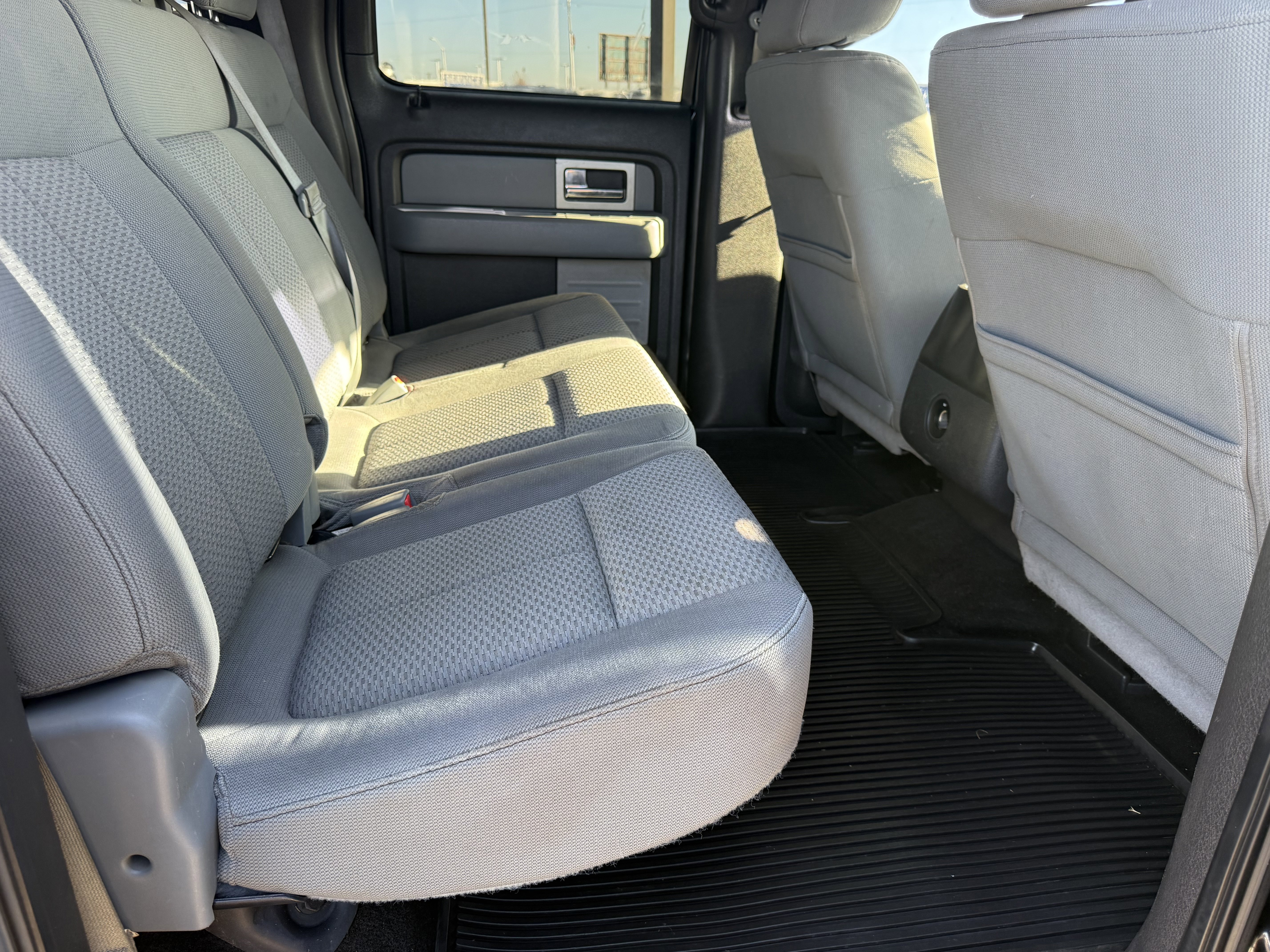 Used 2011 Ford F150 XLT w/ XLT Chrome Pkg image 11