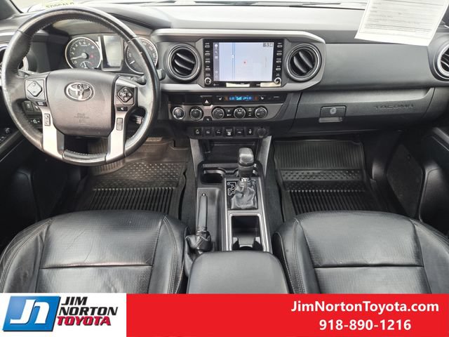 Used 2021 Toyota Tacoma TRD Off-Road w/ TRD Premium Off Road Package AWD/4WD image 28