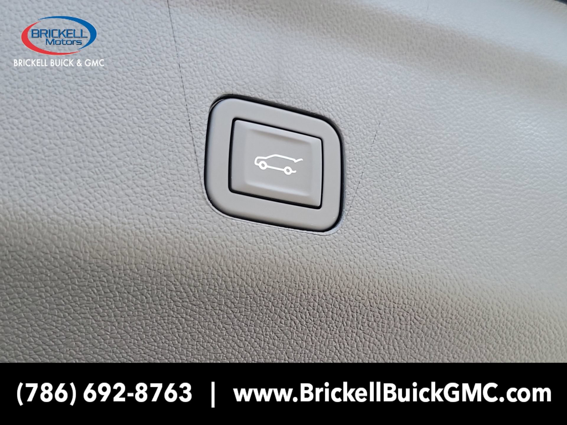 New 2026 GMC Yukon XL Elevation w/ Elevation Premium Package RWD image 8