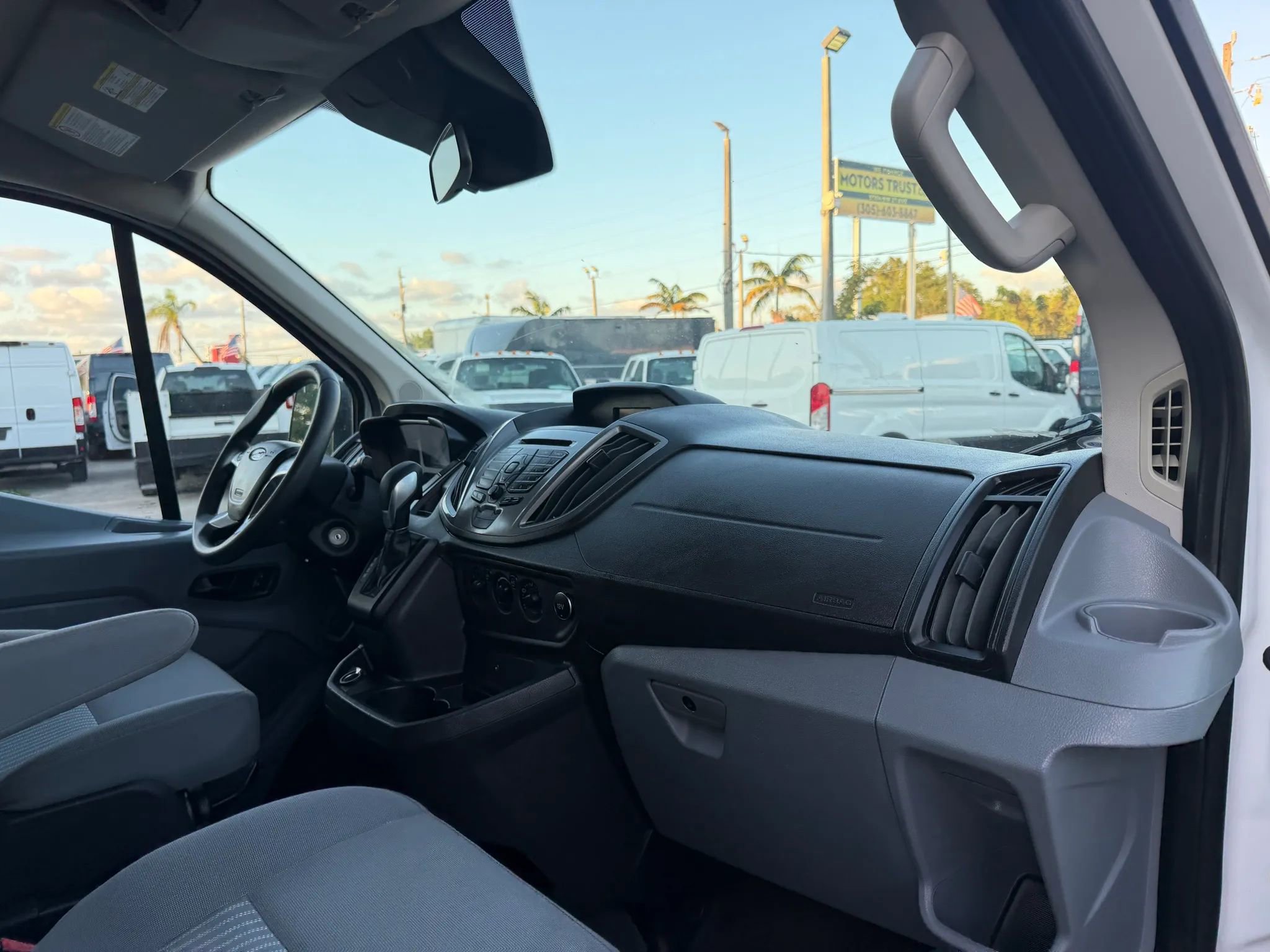 Used 2019 Ford Transit 350 XLT image 20