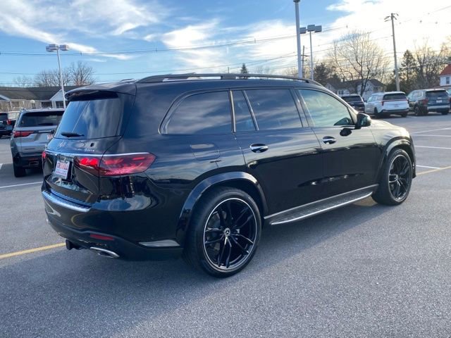 Used 2025 Mercedes-Benz GLS 580 4MATIC image 5