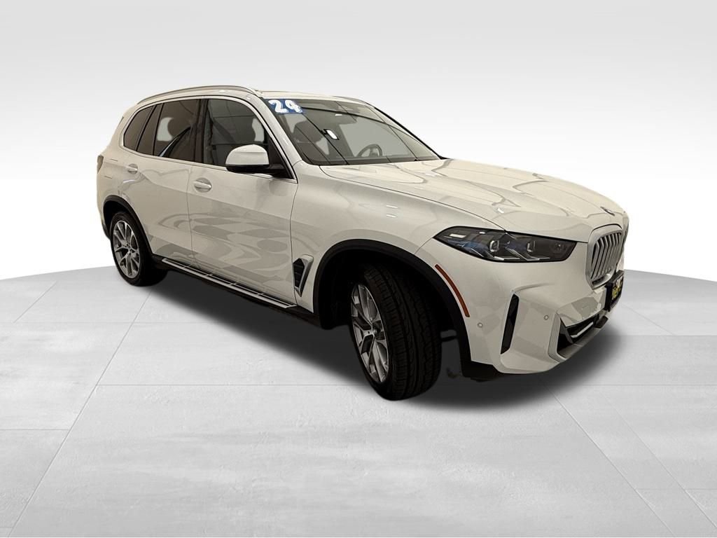 Used 2024 BMW X5 xDrive40i w/ Premium Package image 9