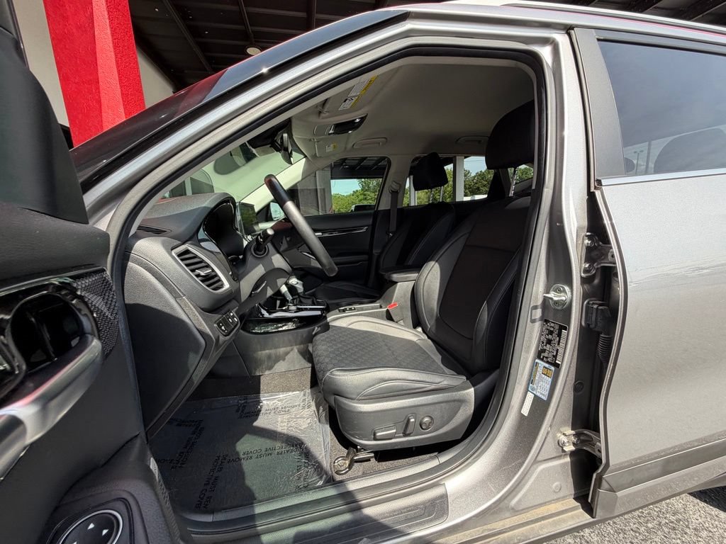 Used 2022 Kia Seltos SX AWD/4WD image 36