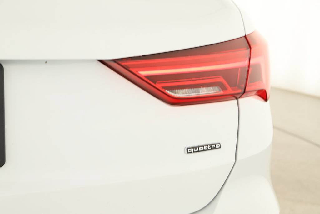 Certified 2023 Audi Q3 2.0T Premium w/ Convenience Package AWD/4WD image 35