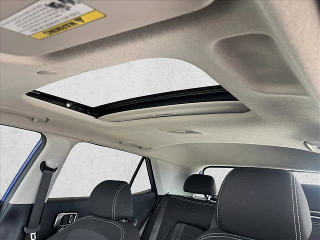Used 2023 Hyundai Venue SEL image 12