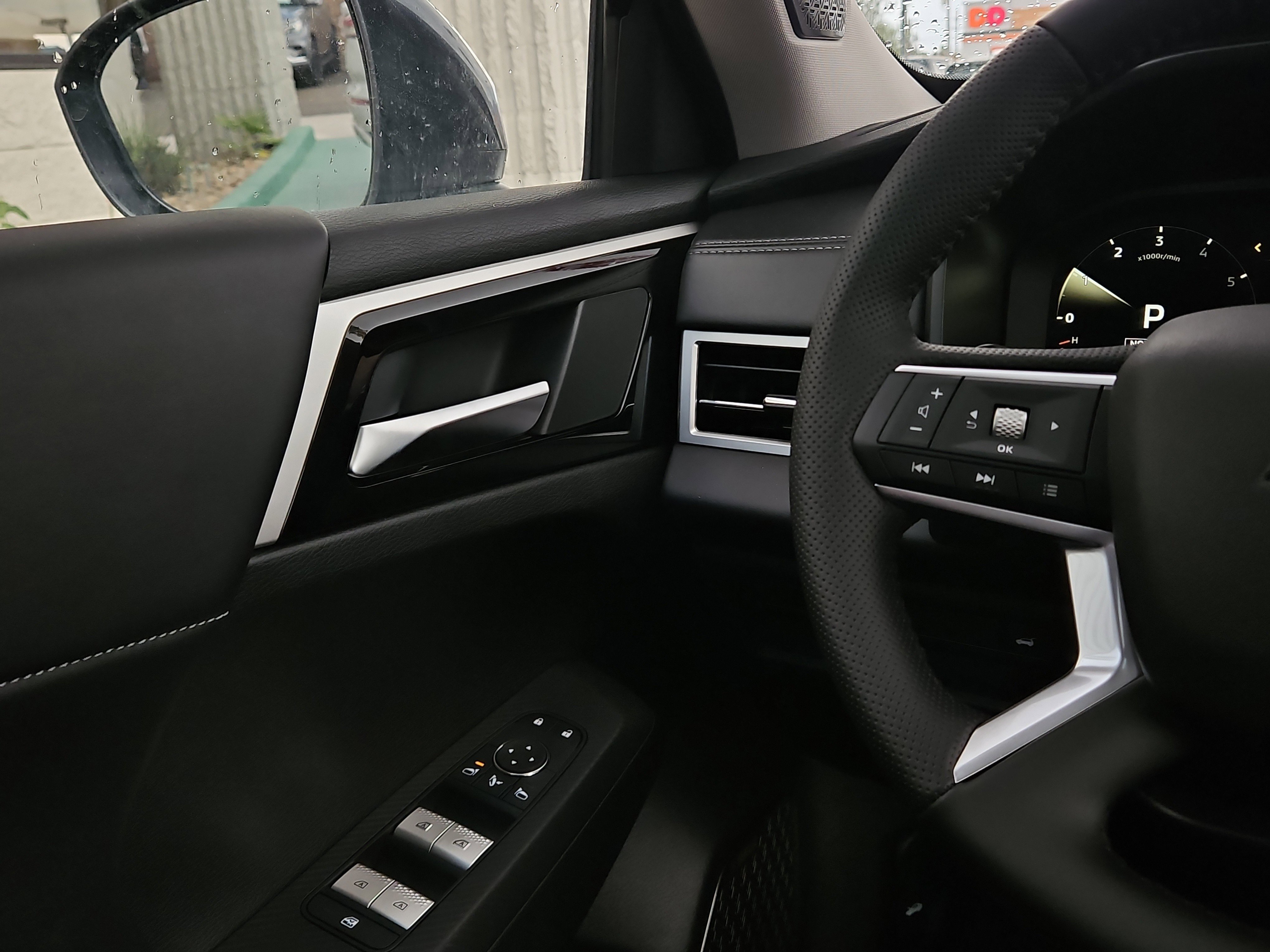 New 2025 Mitsubishi Outlander SE image 20