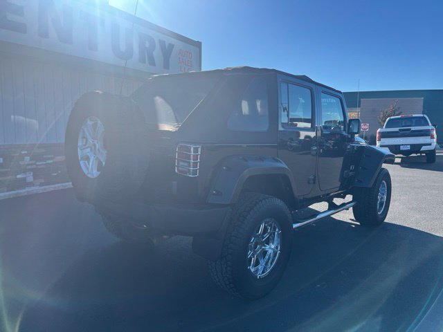 Used 2007 Jeep Wrangler Unlimited X w/ Black Appearance Group AWD/4WD image 12