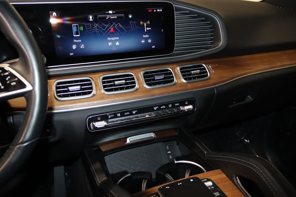 Used 2025 Mercedes-Benz GLE 350 4MATIC w/ Winter Package image 50