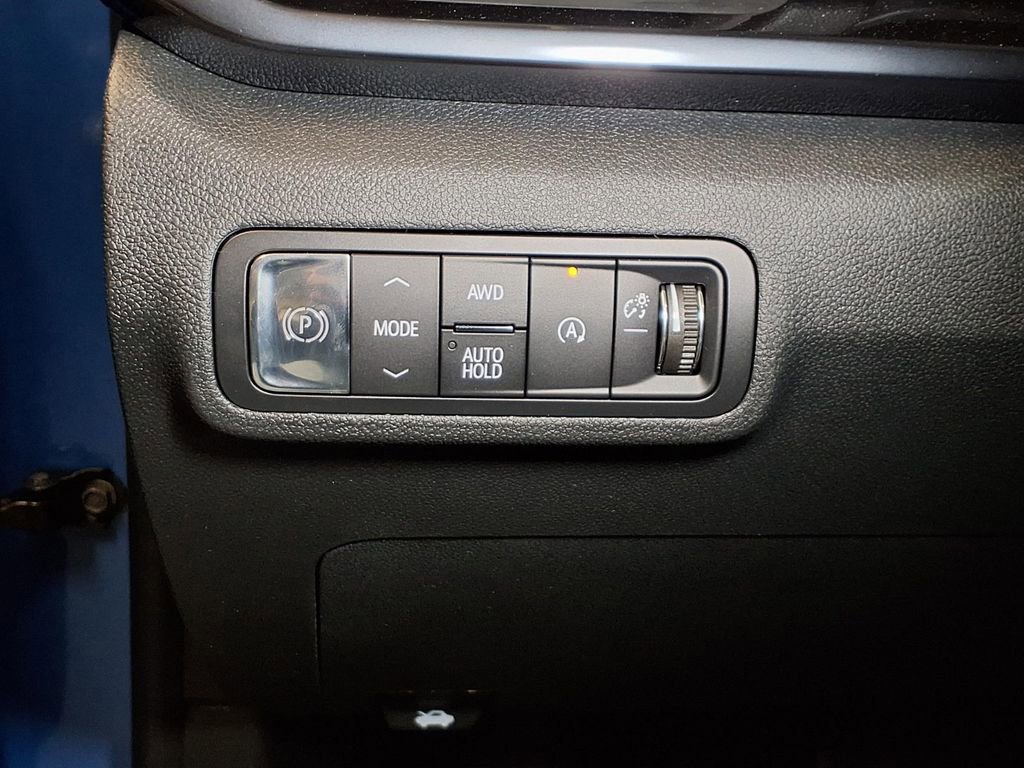 New 2026 GMC Terrain AT4 w/ Technology Package II AWD/4WD image 17