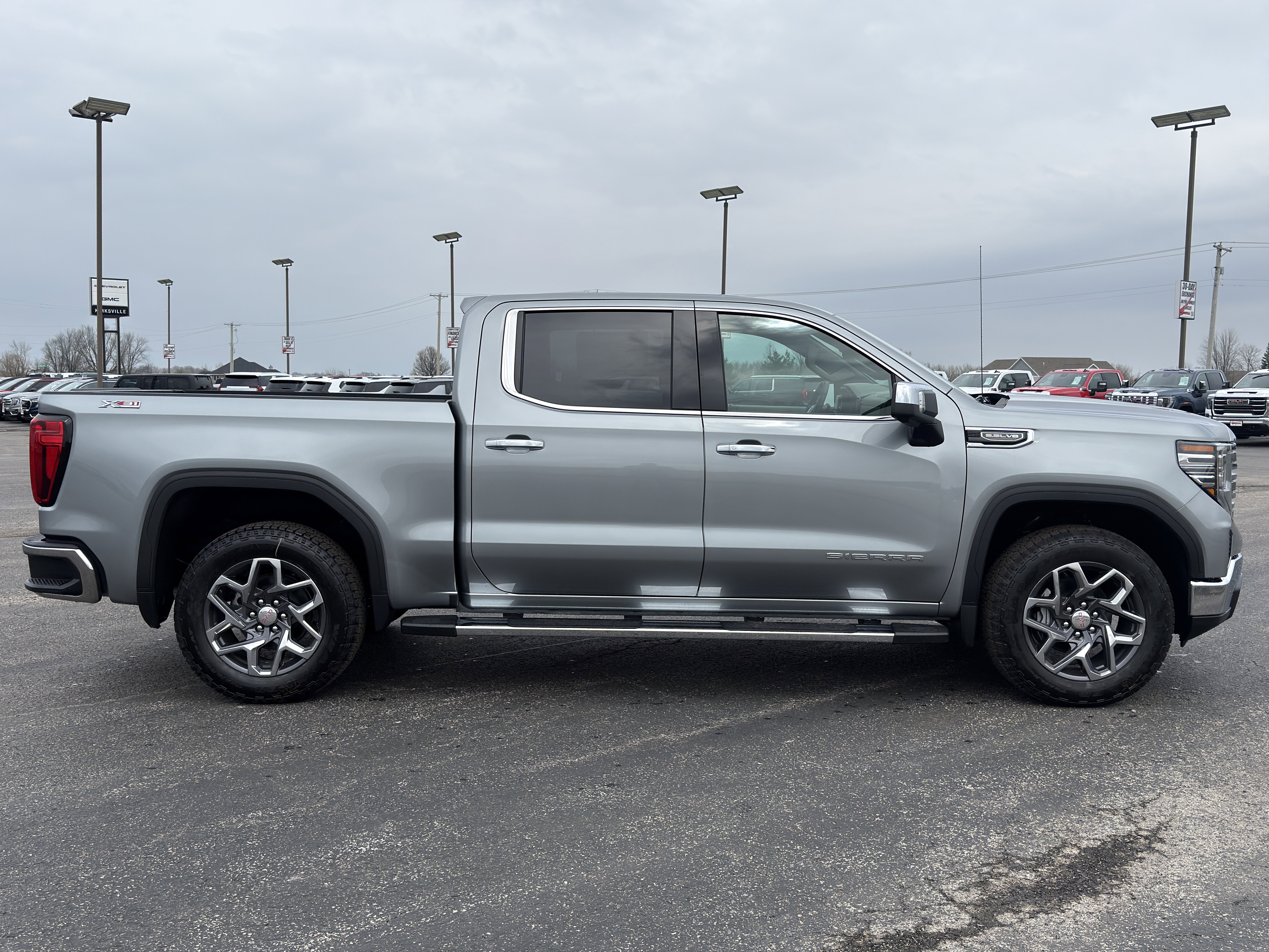 New 2026 GMC Sierra 1500 SLT w/ SLT Premium Package image 2