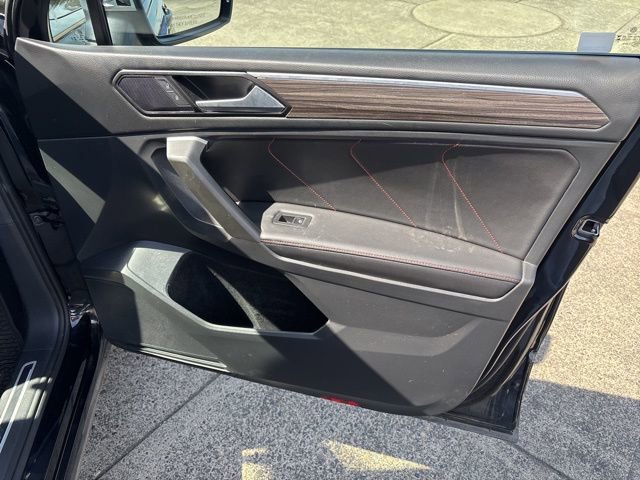 Used 2024 Volkswagen Tiguan Wolfsburg Edition image 46