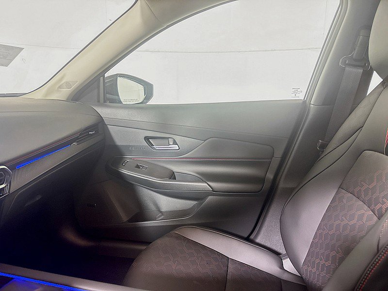 New 2026 Nissan Sentra SR w/ SR Premium Package FWD image 24