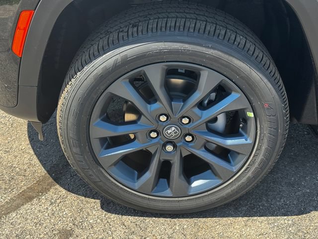 New 2026 Jeep Grand Cherokee Limited AWD/4WD image 10