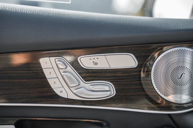 Used 2020 Mercedes-Benz GLC 300 GLC 300 image 40