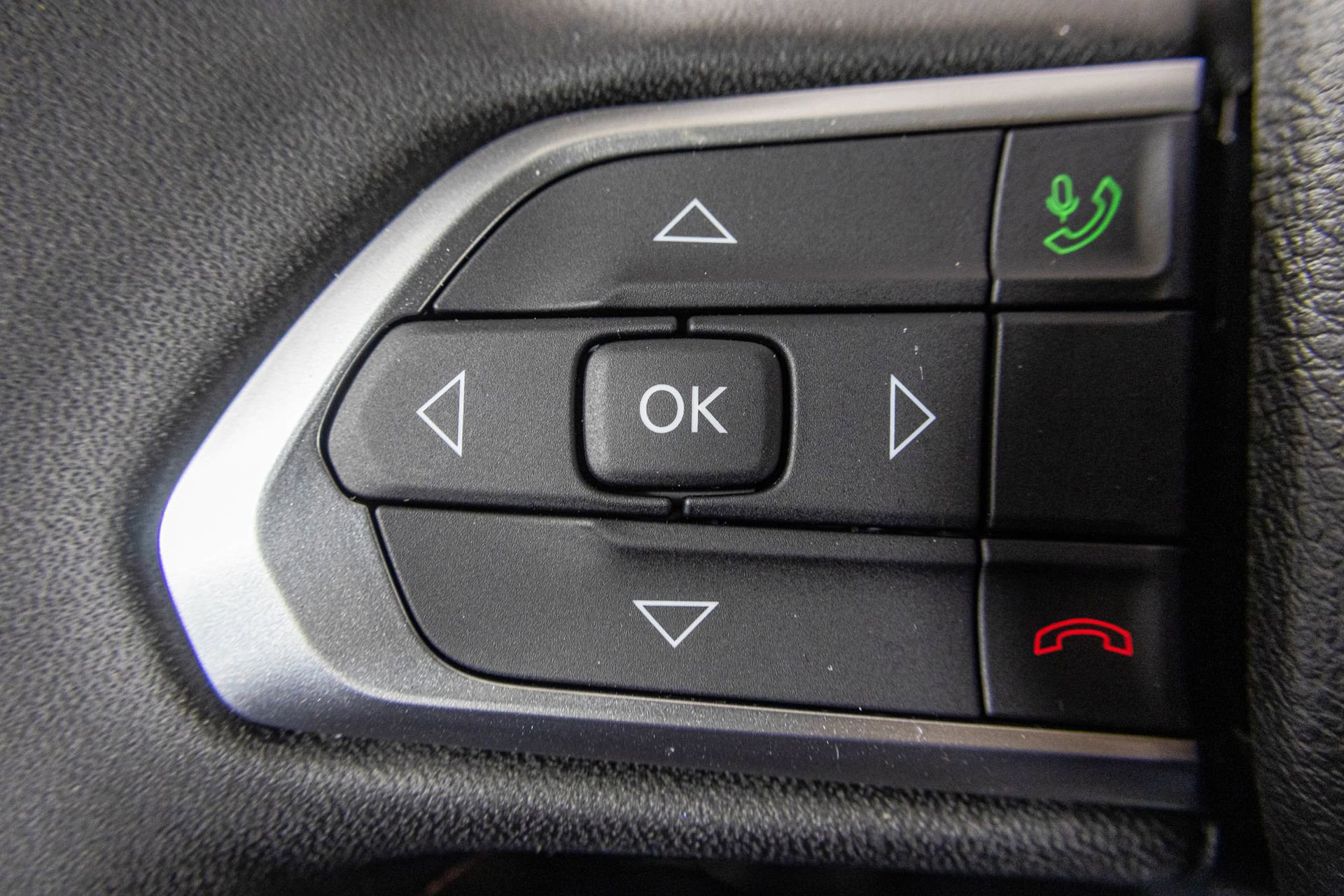 New 2026 Jeep Compass Trailhawk image 31