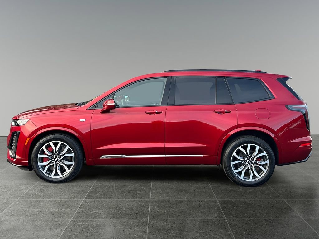 Used 2024 Cadillac XT6 Sport w/ Technology Package image 4
