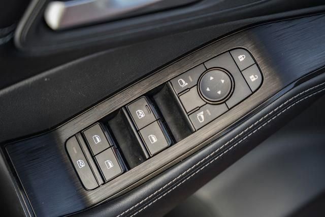 Used 2022 Nissan Rogue SV w/ SV Premium Package image 35