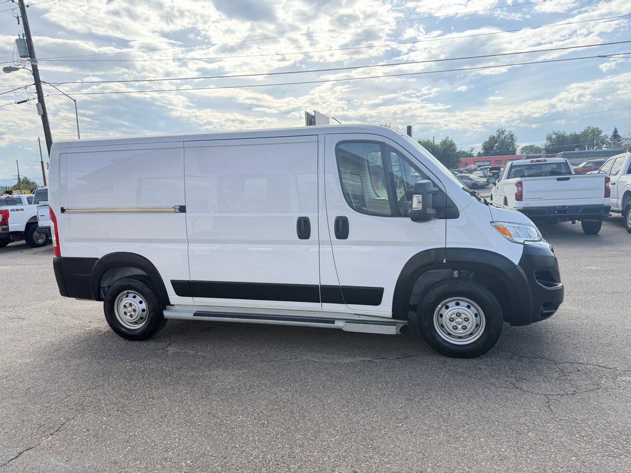 Used 2023 RAM ProMaster 2500 FWD image 1