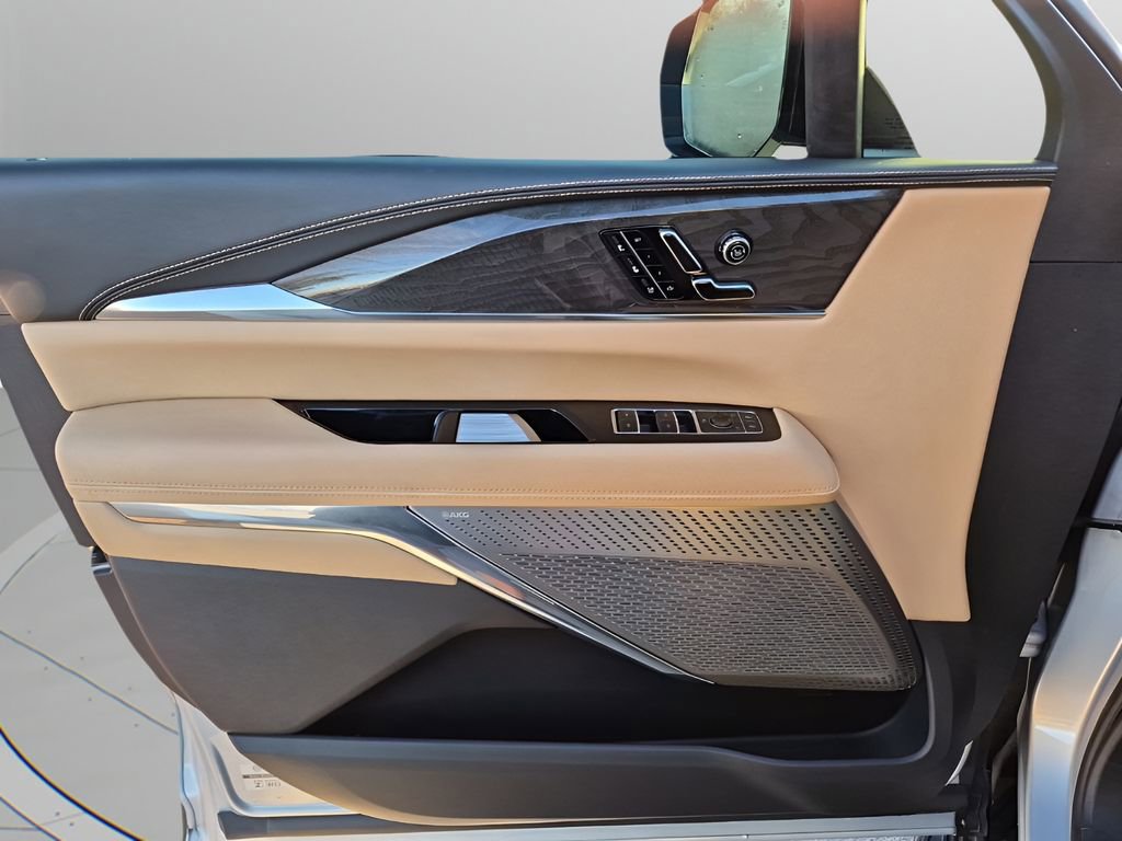 Certified 2025 Cadillac Escalade IQ Luxury 2 image 24