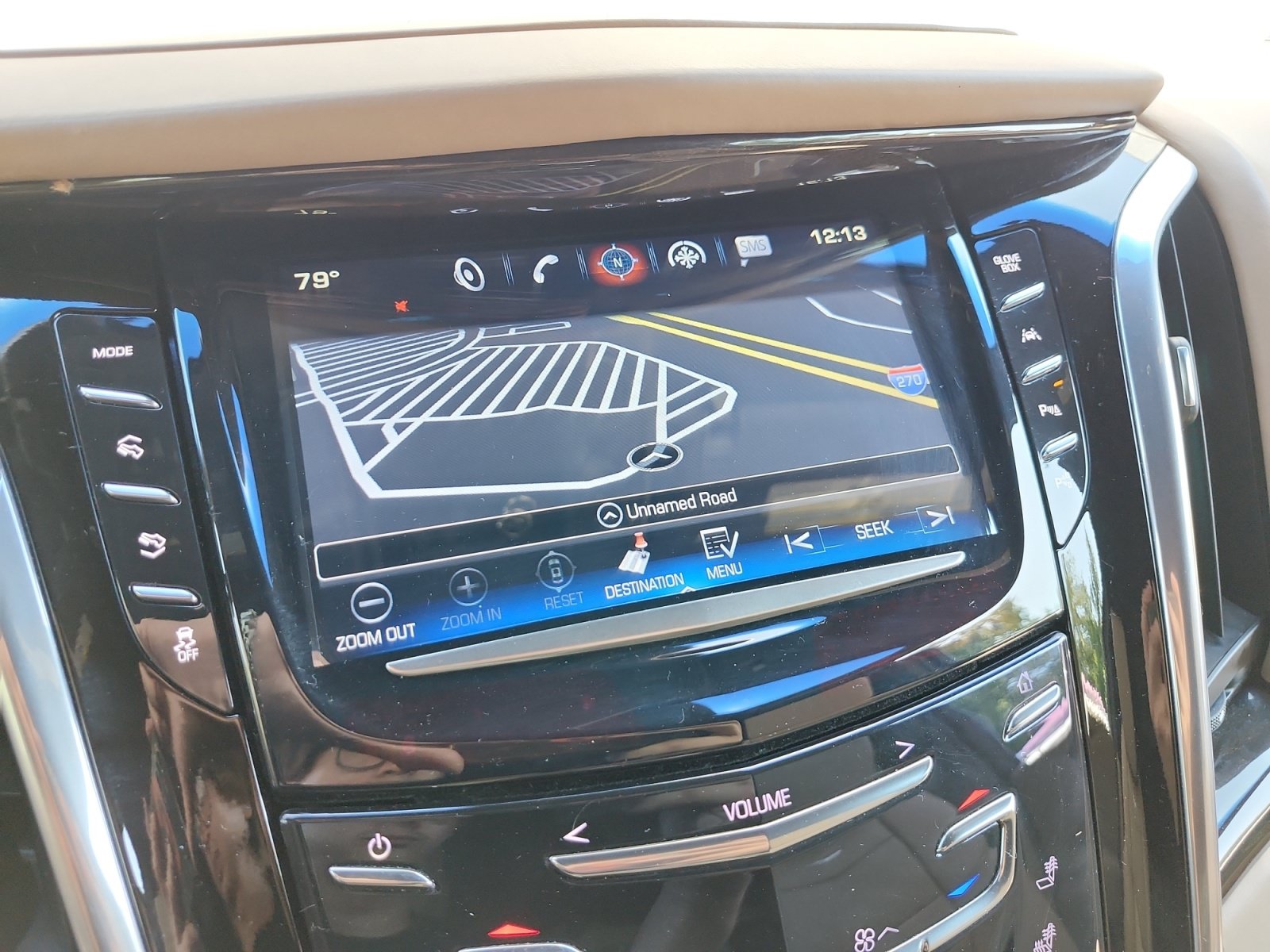 Used 2018 Cadillac Escalade Platinum AWD/4WD image 25