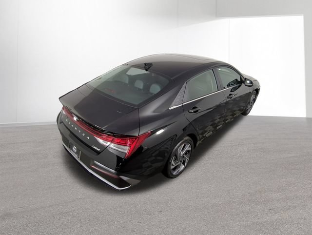 New 2026 Hyundai Elantra Limited FWD image 37