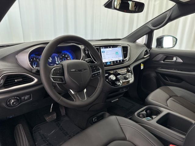 New 2026 Chrysler Pacifica Select image 12