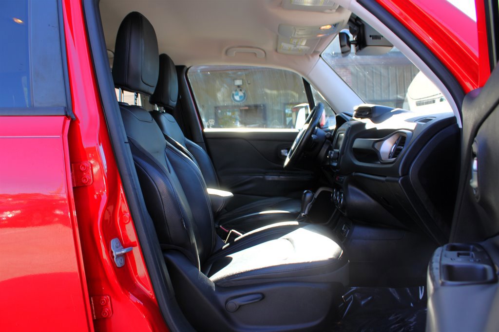 Used 2015 Jeep Renegade Limited image 15