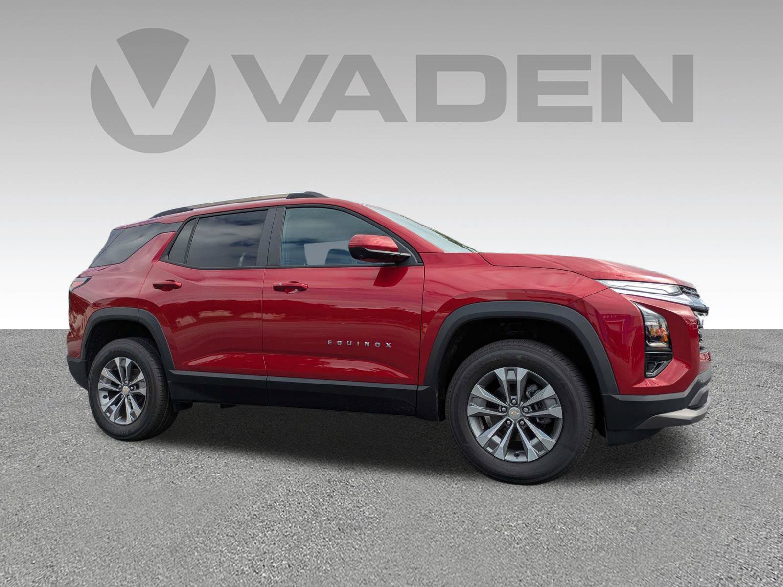 New 2027 Chevrolet Equinox LT w/ Convenience Package II FWD image 3