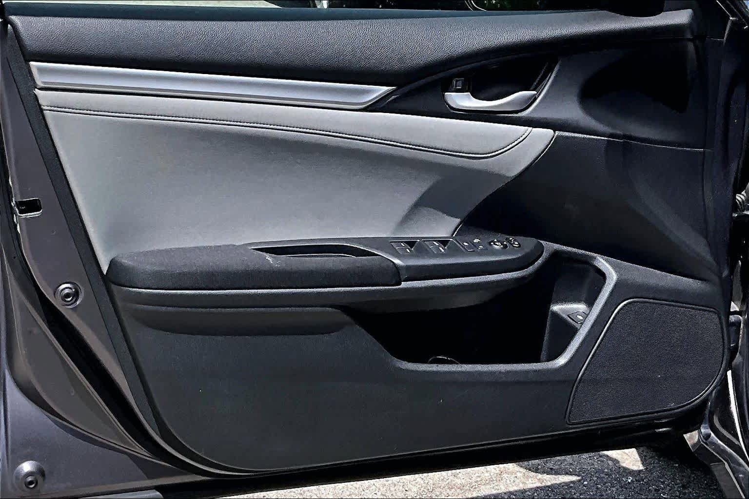 Used 2020 Honda Civic EX image 26