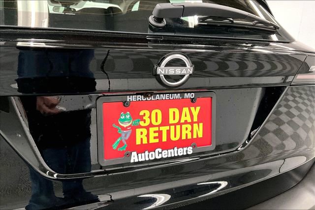 New 2026 Nissan Kicks S image 19