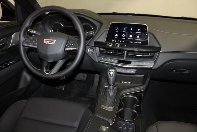 Used 2025 Cadillac CT4 Luxury AWD/4WD image 15