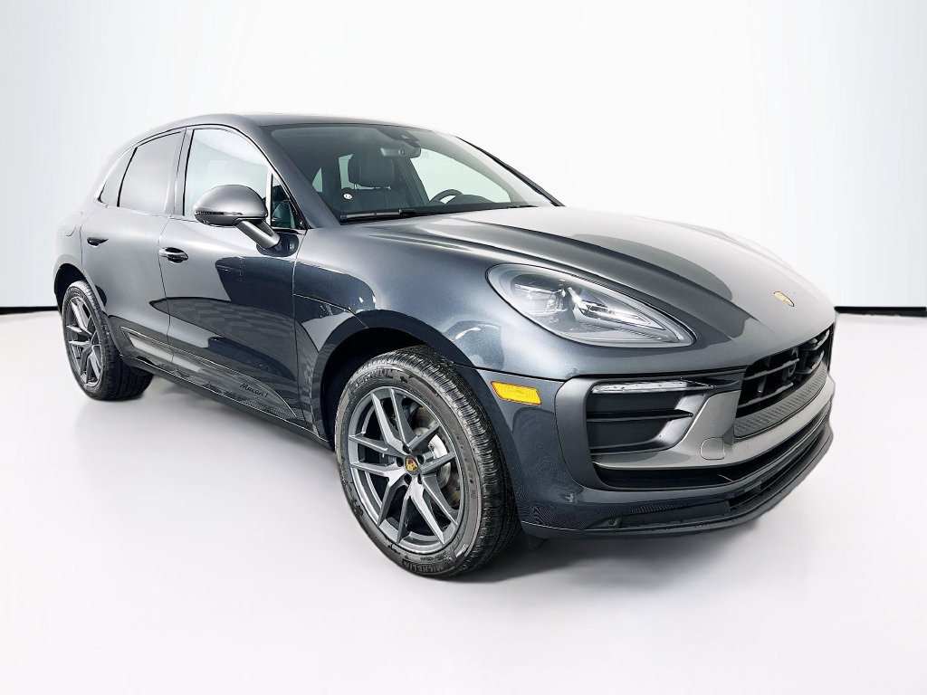 Certified 2026 Porsche Macan Turbo AWD/4WD image 7