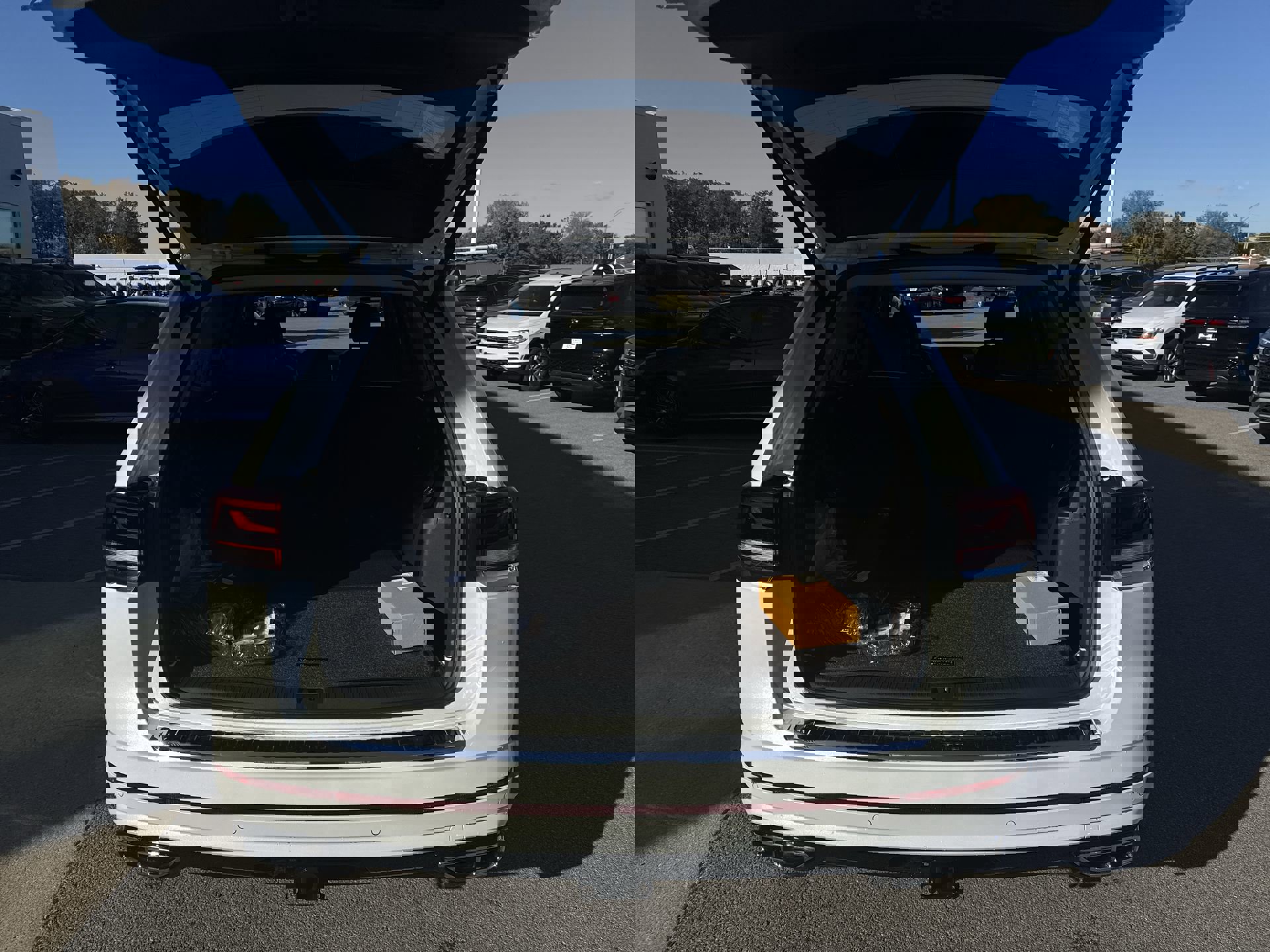 New 2026 Volkswagen Atlas SEL Premium R-Line image 27