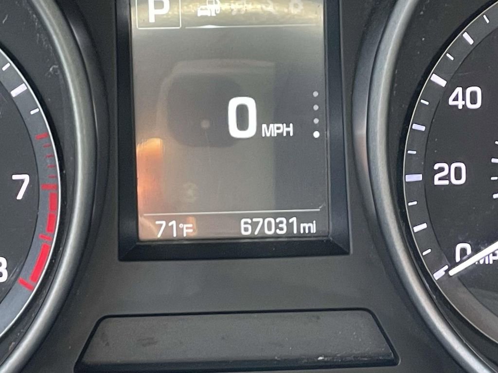 Used 2017 Hyundai Santa Fe Sport w/ 2.4L Value Package 06 FWD image 29