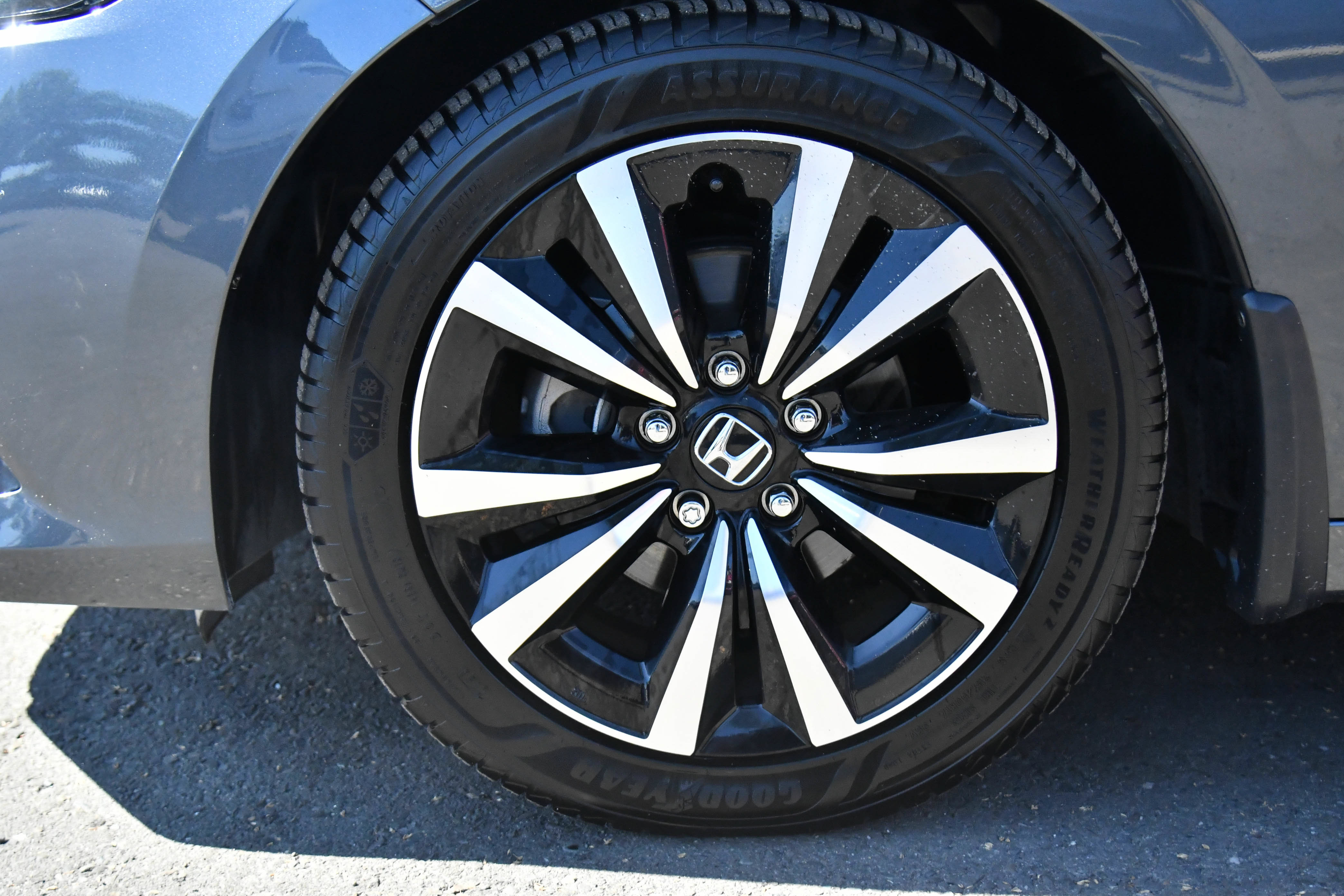 Used 2024 Honda Civic EX-L image 12